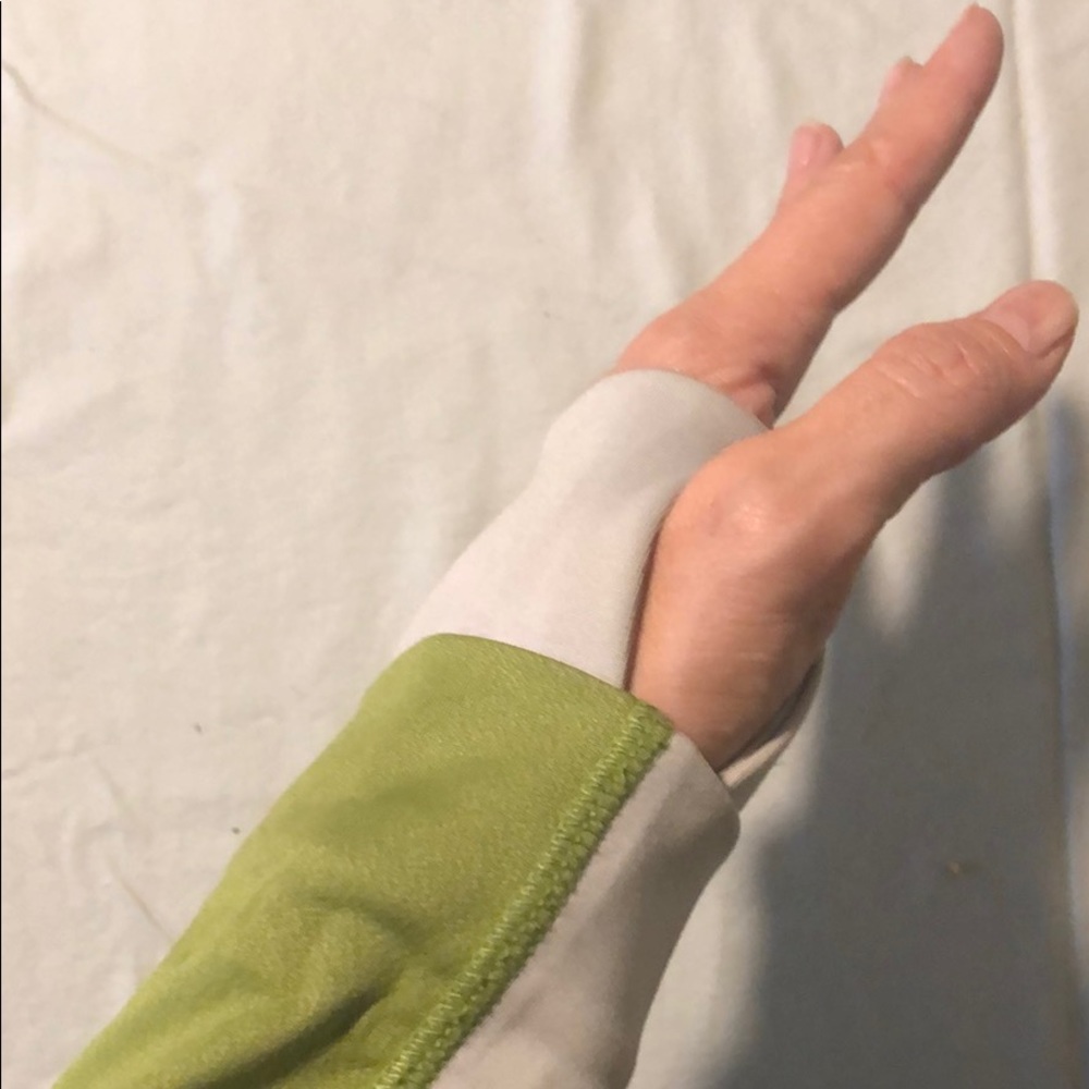 Mountain Hardware Jacket - image 4